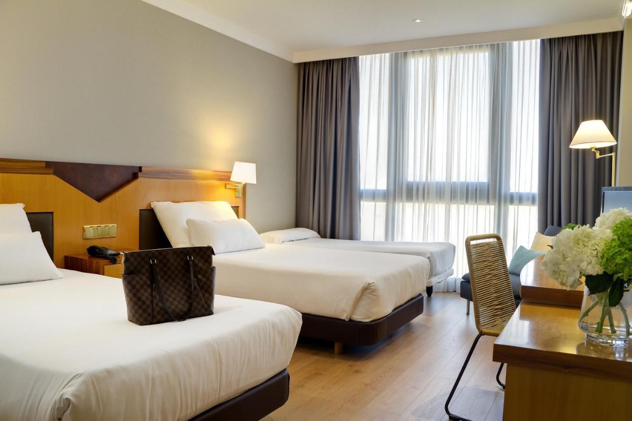 Oca Puerta Del Camino Hotel Сантьяго-де-Компостела Экстерьер фото