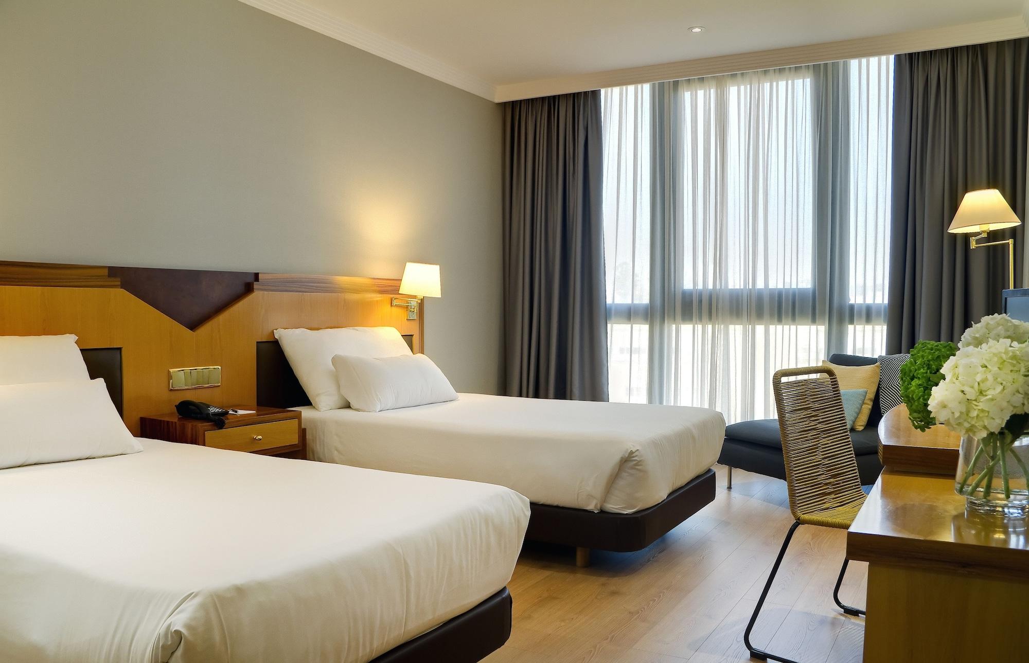 Oca Puerta Del Camino Hotel Сантьяго-де-Компостела Экстерьер фото