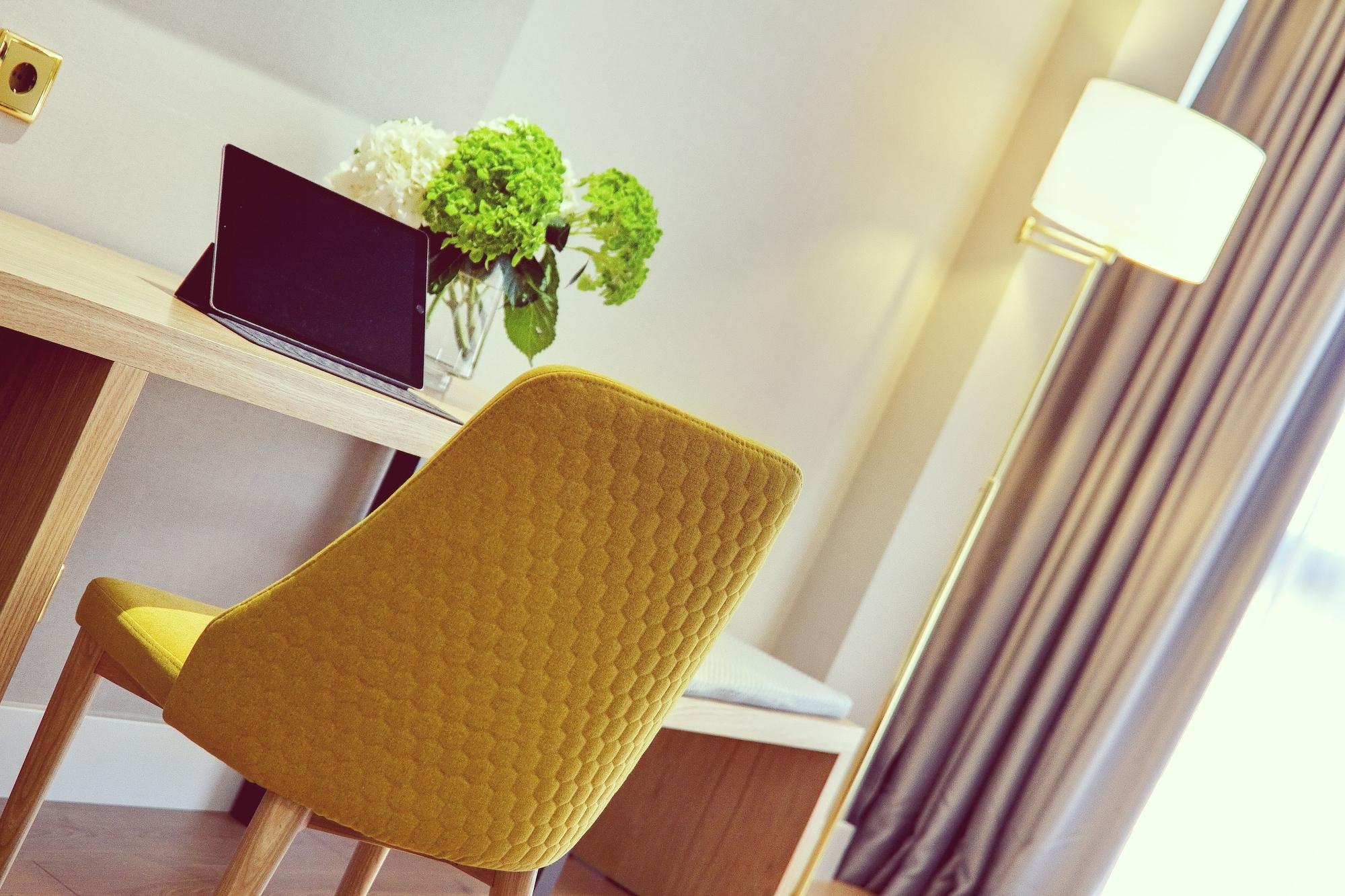 Oca Puerta Del Camino Hotel Сантьяго-де-Компостела Экстерьер фото